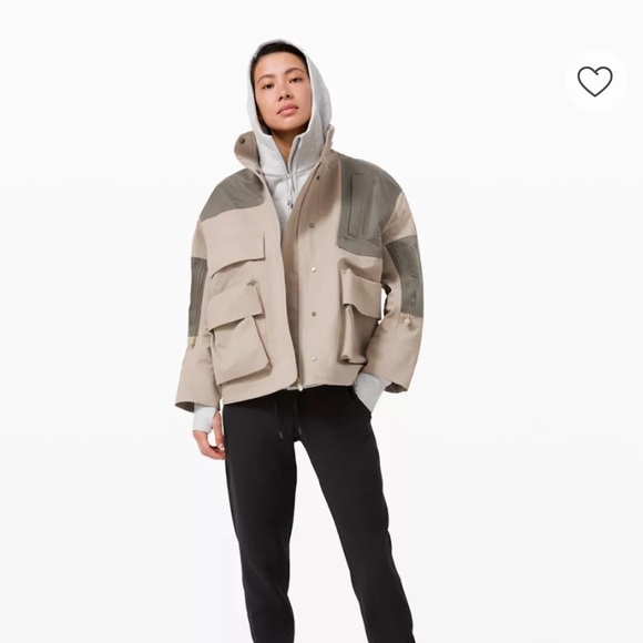 Lululemon Gathering Storm Short Jacket Size 4